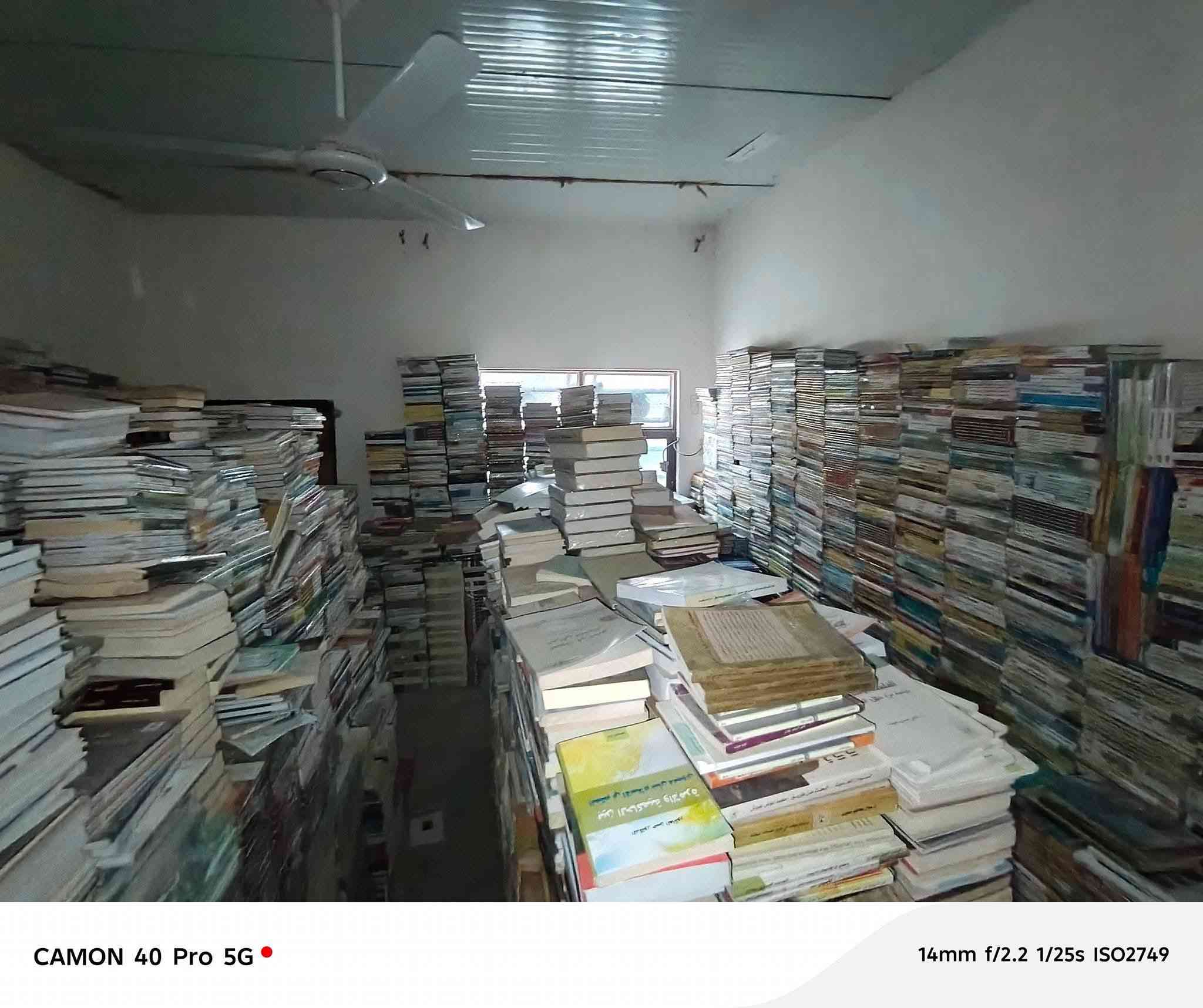 تصفية مخزن كتب – لفترة محدودة 🔥
📚 كتب علمية، أدبية، دينية، تاريخ، فلسفة، اجتماع
📦 كميات كبيرة – أسعار تصفية 
✅ اللي ياخذ كميات كبيرة له سعر أقل بكثير
يوجد بيع كارتون يحتوي على50كتاب أو اكثر
📩 مراسلة/***********
مستعجل جدا
العنوان/كربلاء حي العامل خلف جامع أهل البيت
