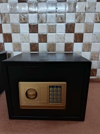 ألماني • حجم كبير • بلكارتون