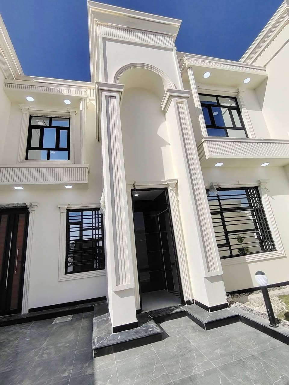 ياالله كمل بيت أحلامك ٦ قرف منام
يتوفر دار سكن طابو صرف #عرصه تحويل بأسم المشتري

موقع متميز ورهيب جداً

امام الدار خدمات عامه 

يتكون الطابق لأول من #ثلاث قرف منام

ودوانيه وصاله كلش واسعه ومطبخ وصحيات داخليه وخارجيه وكراج 

الطابق الثاني #ثلاث غرف منام وصاله وصحيات غمريه للصطح

ماناقصه اي شي #العنوان البصره ابي الخصيب السبيليات الغربيه

شقل درجه اوله امانه 
طبعن البيت جاهز من جميع ملحقاته 
#المساحه ٢٥٠ متر

#السعر 250  مليون قابل للتفاوض 

#للستفسار اكثر اتصال
***********

نستقبل جميع العروض العقاريه
