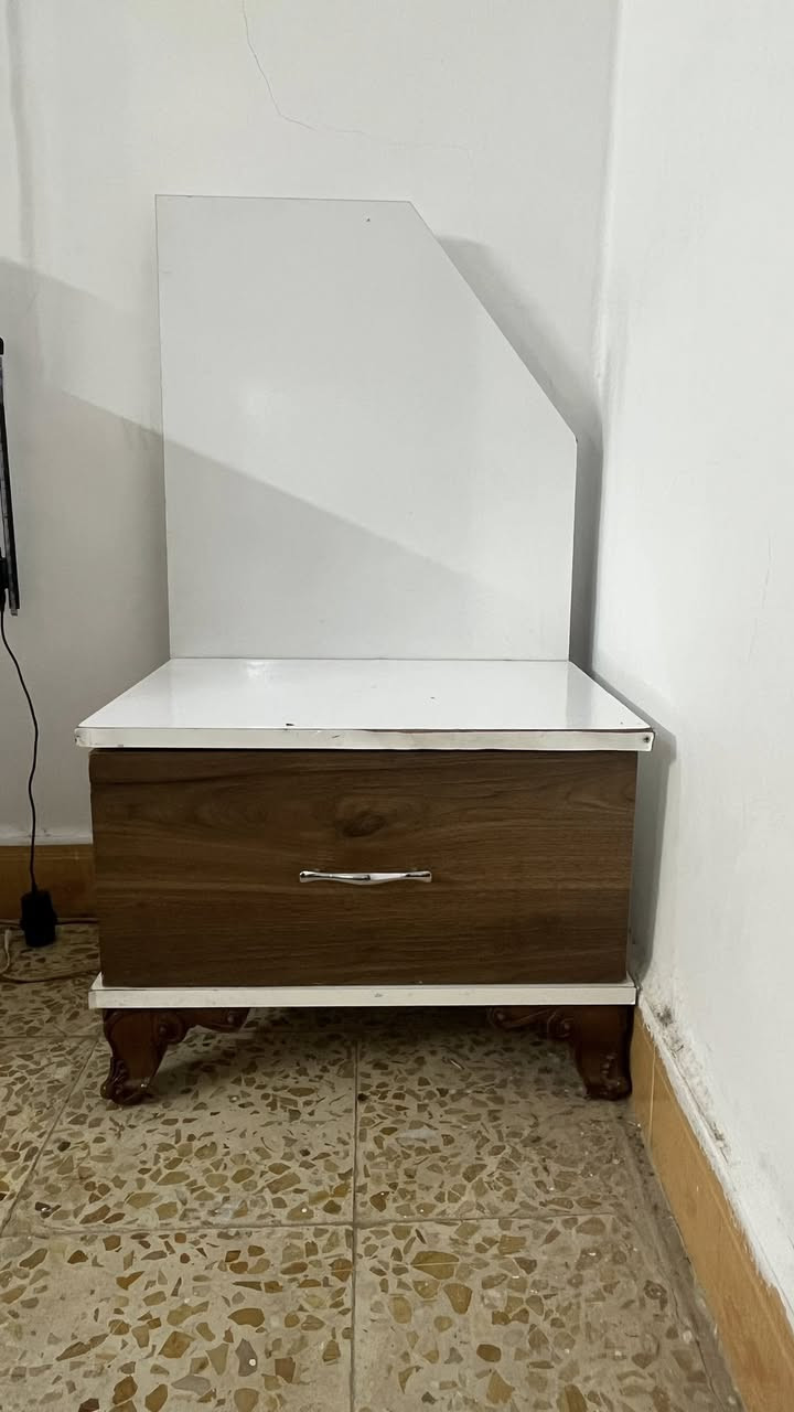 عرف نوم 5قطع نضيفه بسعر250وببه ومجال الطيبين ***********واساب وهاتف عنوان كركوك واحد اذار
