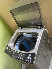 لبيع ب50 تشتغل  مابيها شي بس بل تجفيف لزم دوس الدكمه مال تجفيف 0772266...