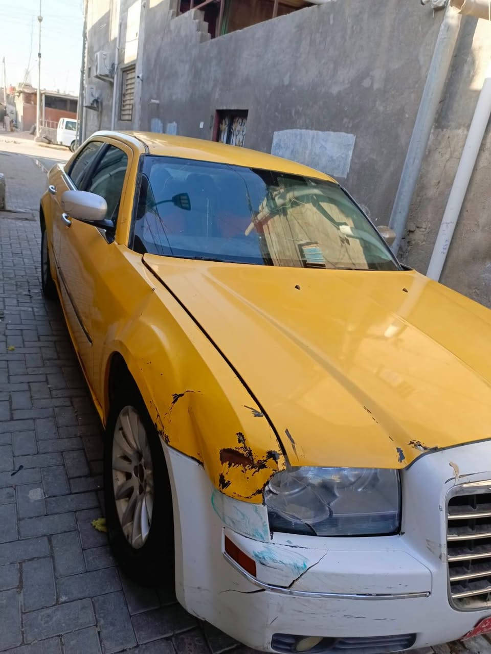 اوباما مديل ١٠ كير مكينة بعدهي بلضمان توني شهاده سعر٧٥ عليها ضريبة اوغرامات ١٣ورقة ينككصن من الفلوس راعيها ايريد تحوي رقم بغداد مكان بصرة رقم راعي السيارة ***********
