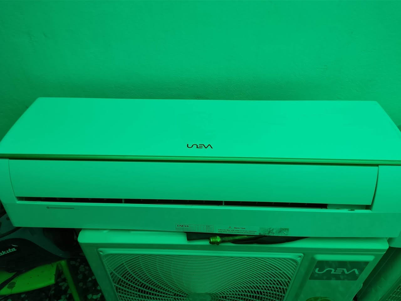 السلام عليكم سبلت نيونيفا طنين بعده جديد ما مشتعل ولا ثانيه كسر صندوق بدون كارتون  سبلت توسوت طن وربع انفيرتر بعده جديد لاستفسار ع رقم ***********
