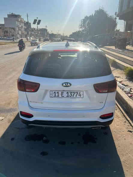 السلام عليكم للبيع سورنتو 2018 شكل 2020 سياره مكفولة ماعده بارد بين الباب وجاملغ سونار موجود سياره حيل نضيفه
كشنات كهربائيه 
7 راكب 
6 سلندر 
محرك وكير مكفول 
صدر حداده كله جديد
مري شفط
بنرامة 
صندوك كهربائي 
سعر240 
 مكاني بغداد
***********
