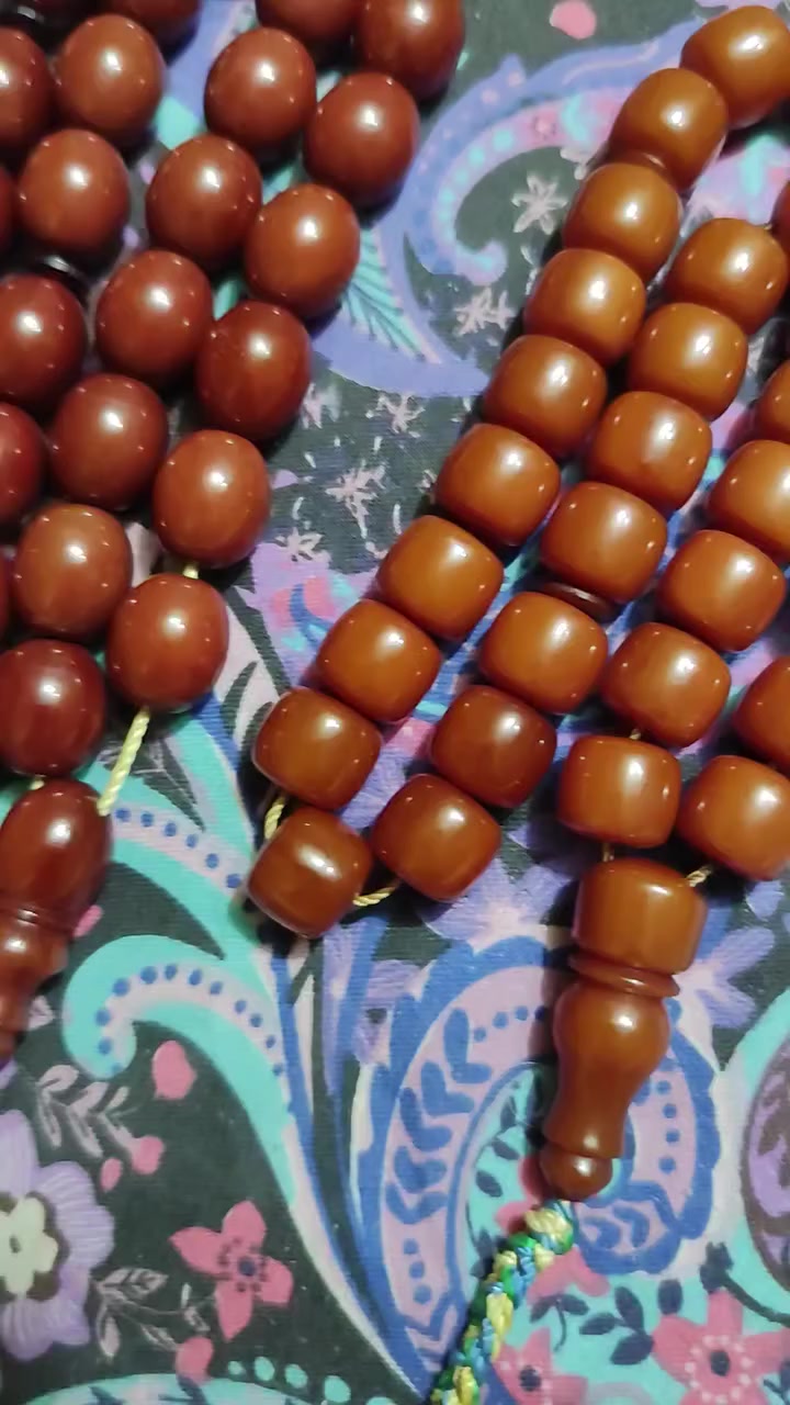 سندلس مسك الغزال معروف سعره من شركة MK جملته 50 دولار جوه سعره القطعه 50 الف الوحده اختار القطعه التعجبك


**إذا كنت صاحب هذا الإعلان وتريد حذفه لأي سبب، رجاءا أرسل رسالة إلى الدعم الفني**