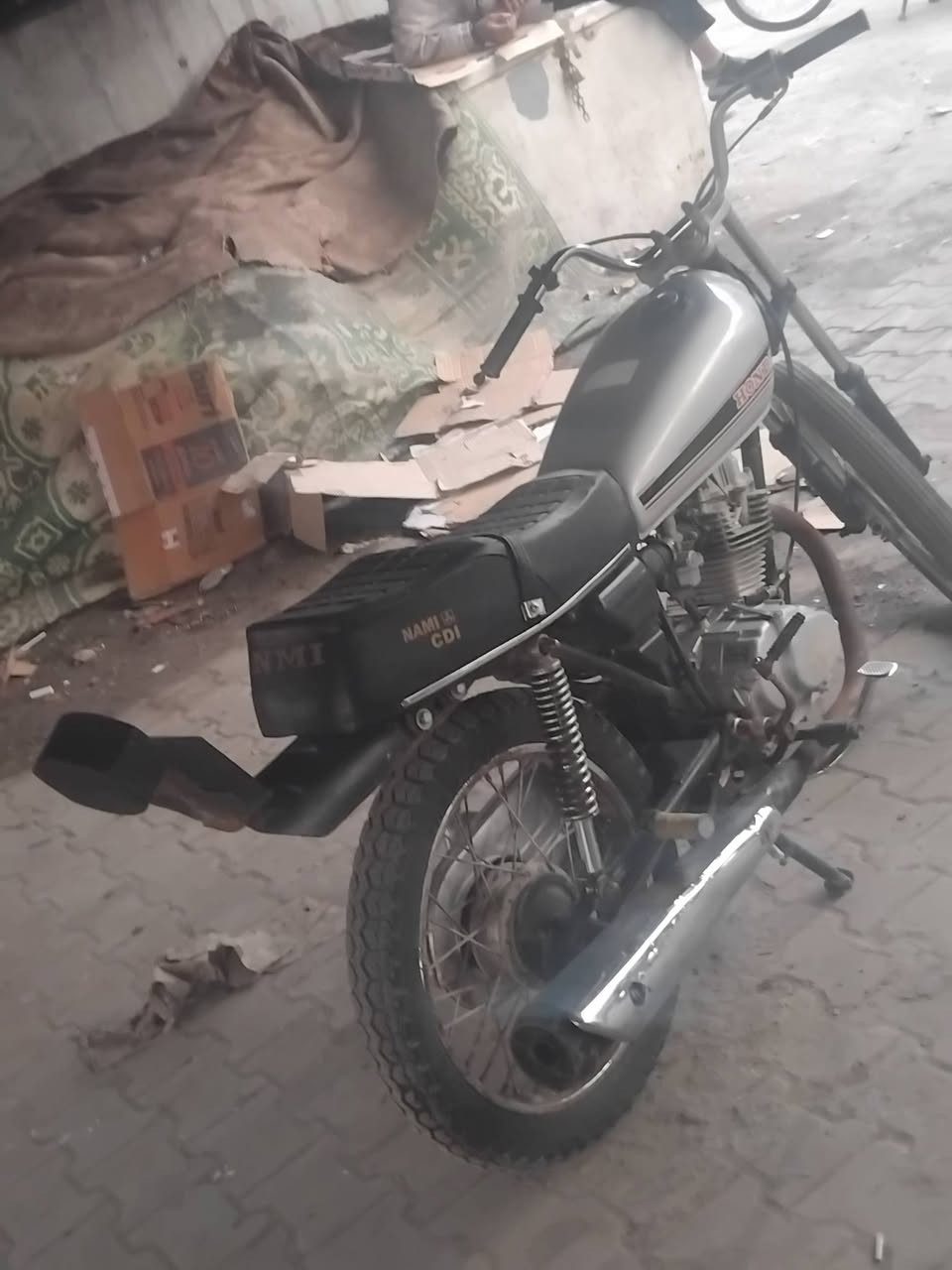 ٣٥٠ بيه تبخيره بشتغيله فقط مشي وشلعه تخبل


**إذا كنت صاحب هذا الإعلان وتريد حذفه لأي سبب، رجاءا أرسل رسالة إلى الدعم الفني**