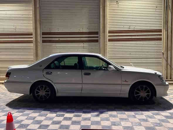 السلام عليكم سيارة جنون 
الموديل 2002 نقل جثه مكينه D4   كبير بلادي شاصي 75 دواخل جدد لون ازرك اربع دكم سيارة فول  ماعده الفتحه تخم تاير ويل نجمه نفطي سيارة كفاله عن الزلغ لا معجون ولا زلغ سيارة بأسمي تحويل ثاني يوم سنويه 28 رقم إنكليزي *********** 110
