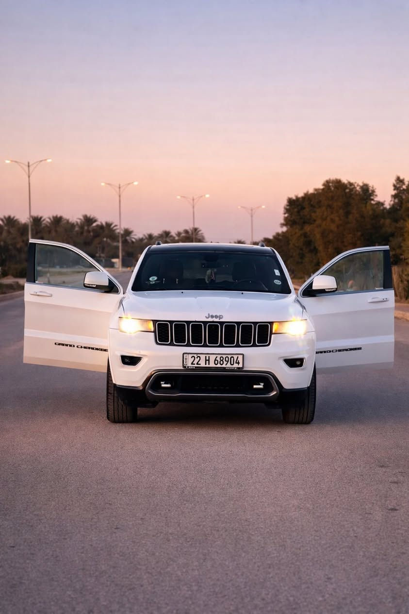 جيب كراند شيروكي 2018 لمتد استيش 
فول مواصفات (((#كلين_تايتل))) 
كلشي على وضع الشركه

جنطه كهرباء 

حساسات خلفيه 

توقف ذاتي اوتو هولد

اشاير بل مري 

بصمه 

شاشه كبيره 

تبريد شاشه 

دفع رباعي 4*4

كشنات جلد + مخمل +تدفه كشنات وستيرن

فتحة 

فول تحكم ستيرن 

مثبت سرعه 

لايت زنون 

كشنات كهرباء 

كامره خلفيه 
وضعيات قياده 
فول بعد بيه هواي موصفات 

رقم اربيل بسمي تحويل 

مكاني بغداد 
***********
