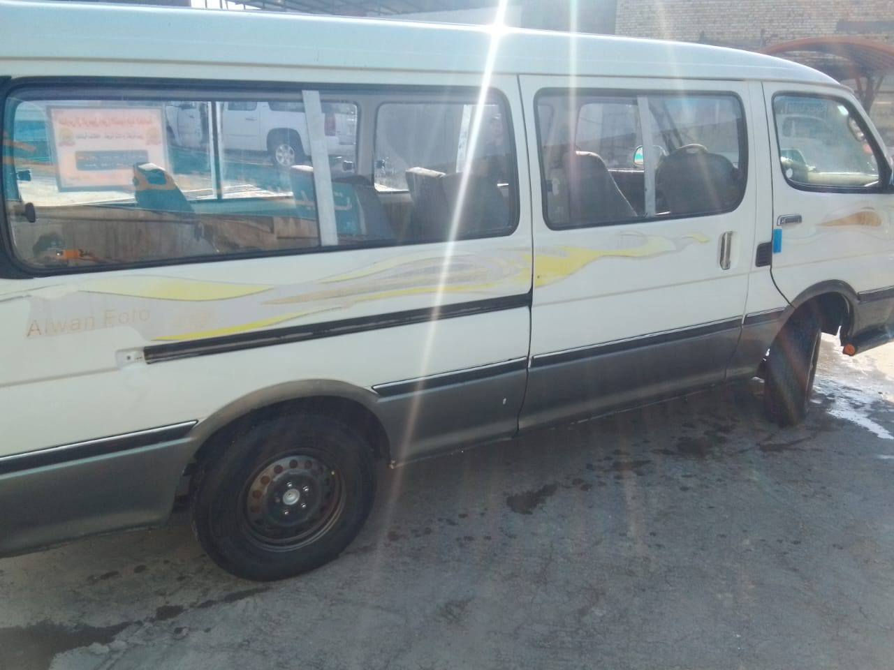 فتون للبيع او مراوس حسب لتفاق سياره مديل ١٥جاهزه حلوه كبل لشارع  العنوان الصرة الجزيره مكلف بلنشرالسعر٥٠ رقم راعيهة***********
