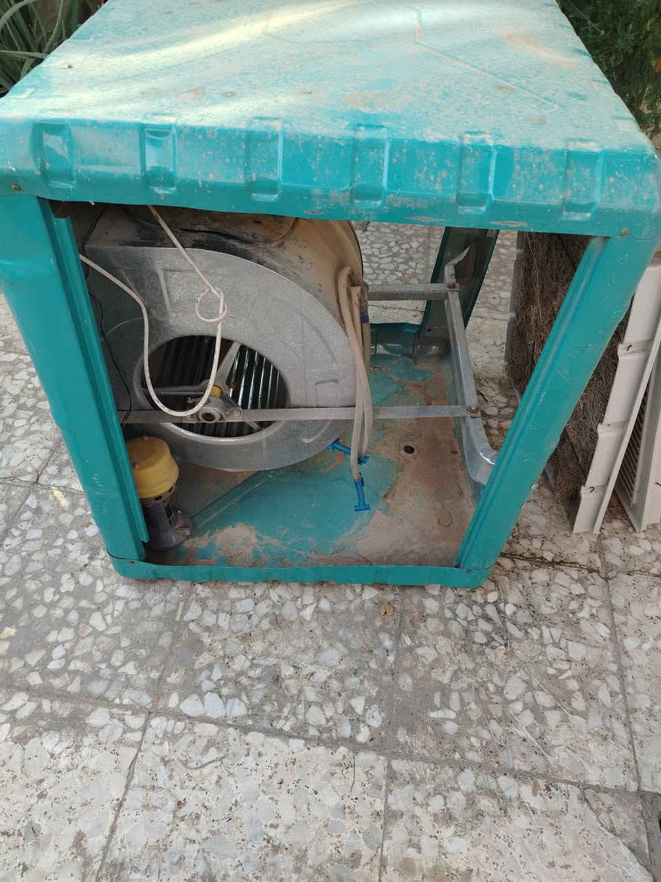 سلام وعليكم مبرده جديده للبيع ***********
