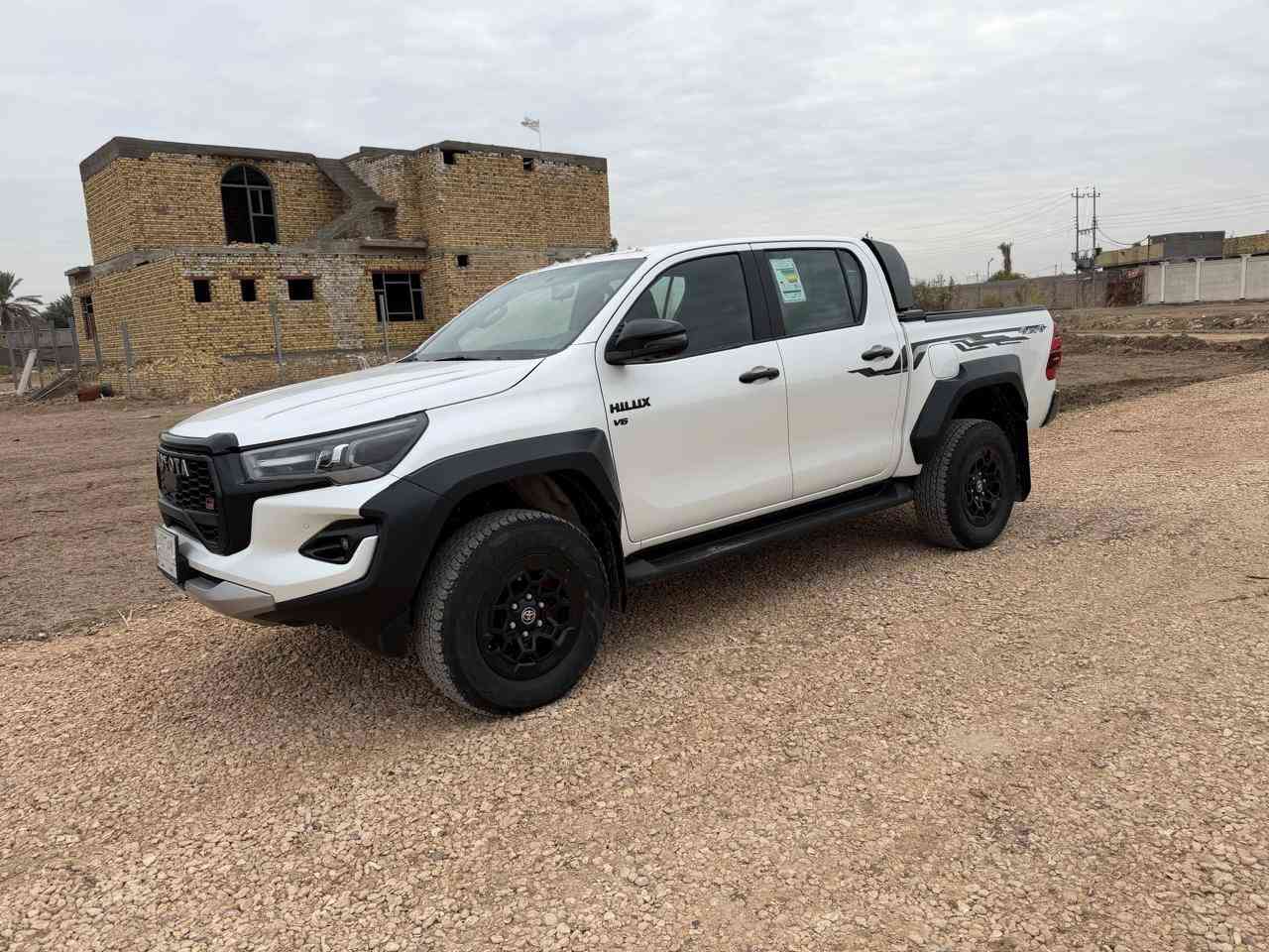 سلام عليكم بيكم جي ار فول مواصفات سيارة كفاله عامه من صبغ بارد رصعه شخط
سياره جديده موديل 2024 ماشيه 50 الف الاستفسار /***********
