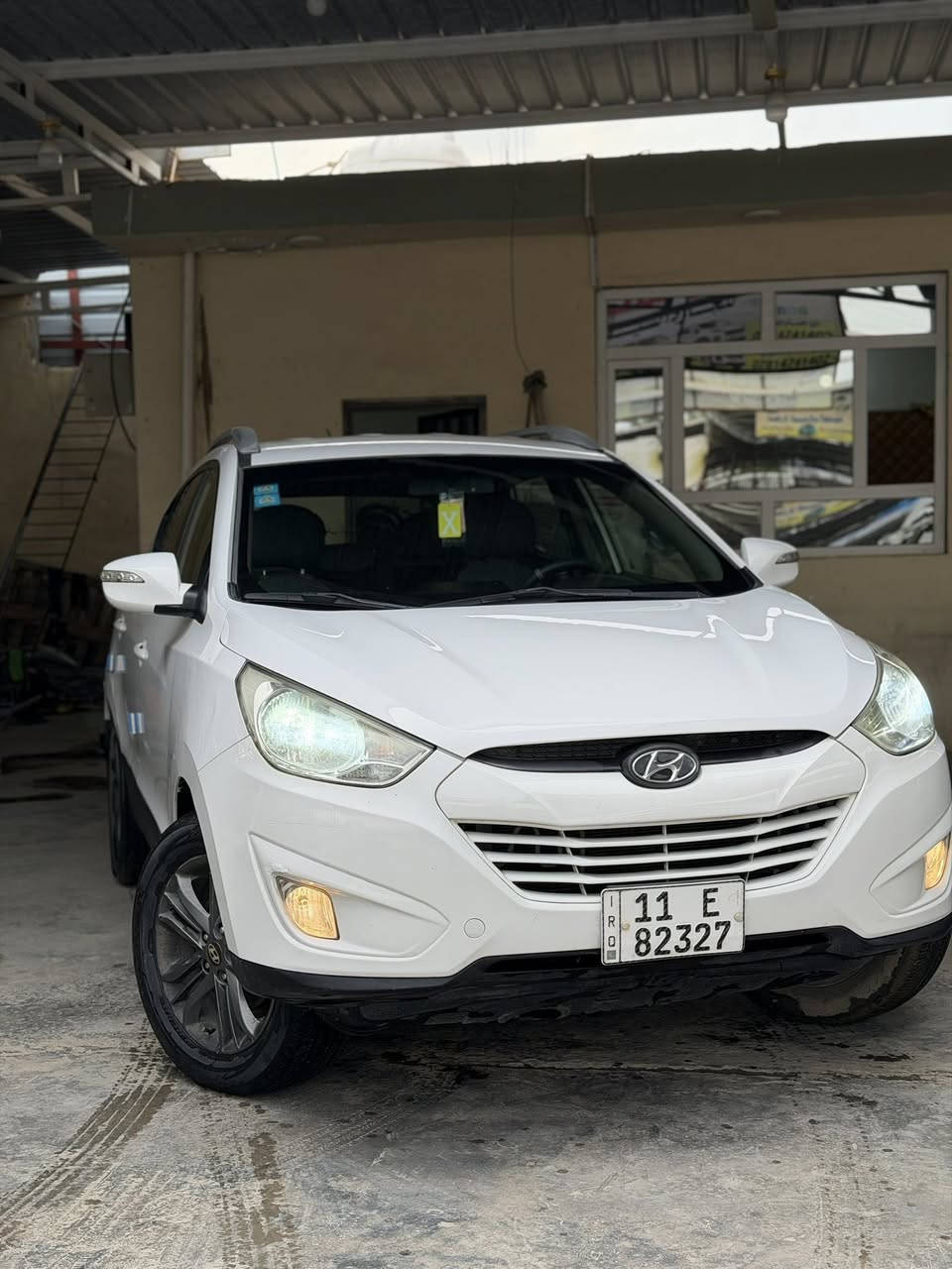 السلام عليكم
للبيع توسان ٢٠١٣ خليجي رقم بغداد
محرك ٢٠٠٠ دووش بلادي كير بلادي
ماشيه ١٦٠ حقيقي دك جرص
سياره بلاديه وجاهزه للاخير 
بيه المسطره مال الجنطه صبغ فقط
السعرر ١٣٤ وبيها مجال
***********
