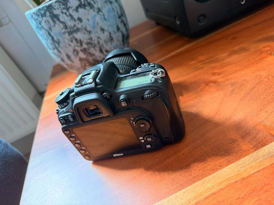 نيكون D7100  مع كافة ملحقاتها 
نظيفه جدا استخدام شخصي 
سعر 580 الف


**إذا كنت صاحب هذا الإعلان وتريد حذفه لأي سبب، رجاءا أرسل رسالة إلى الدعم الفني**