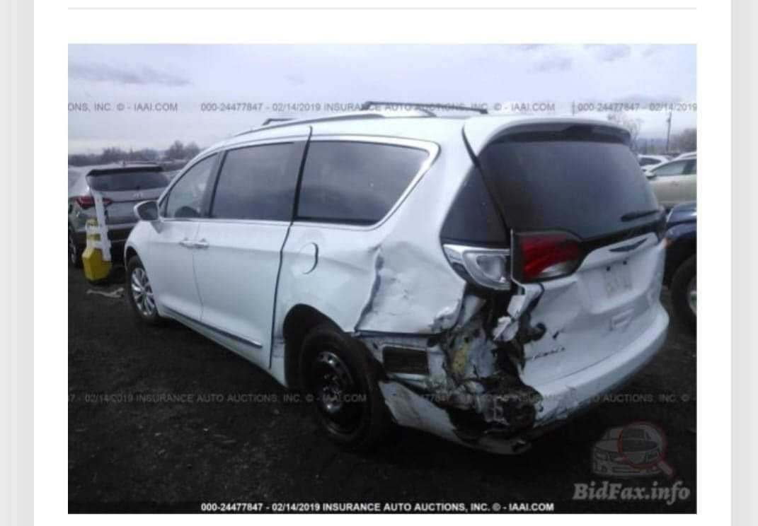 كلايسر باسفيكا موديل 2018 وارد امريكي بدون ايرباك حادث خلفي فقط مثل ما موضح بالصور فول مواصفات عدى الفتحة السقف ماشية 137 الف كم سيارة رقم بغداد باسمي الاستفسار *********** مكان سيارة بغداد شقق زيونة السعر 180 ورقة
