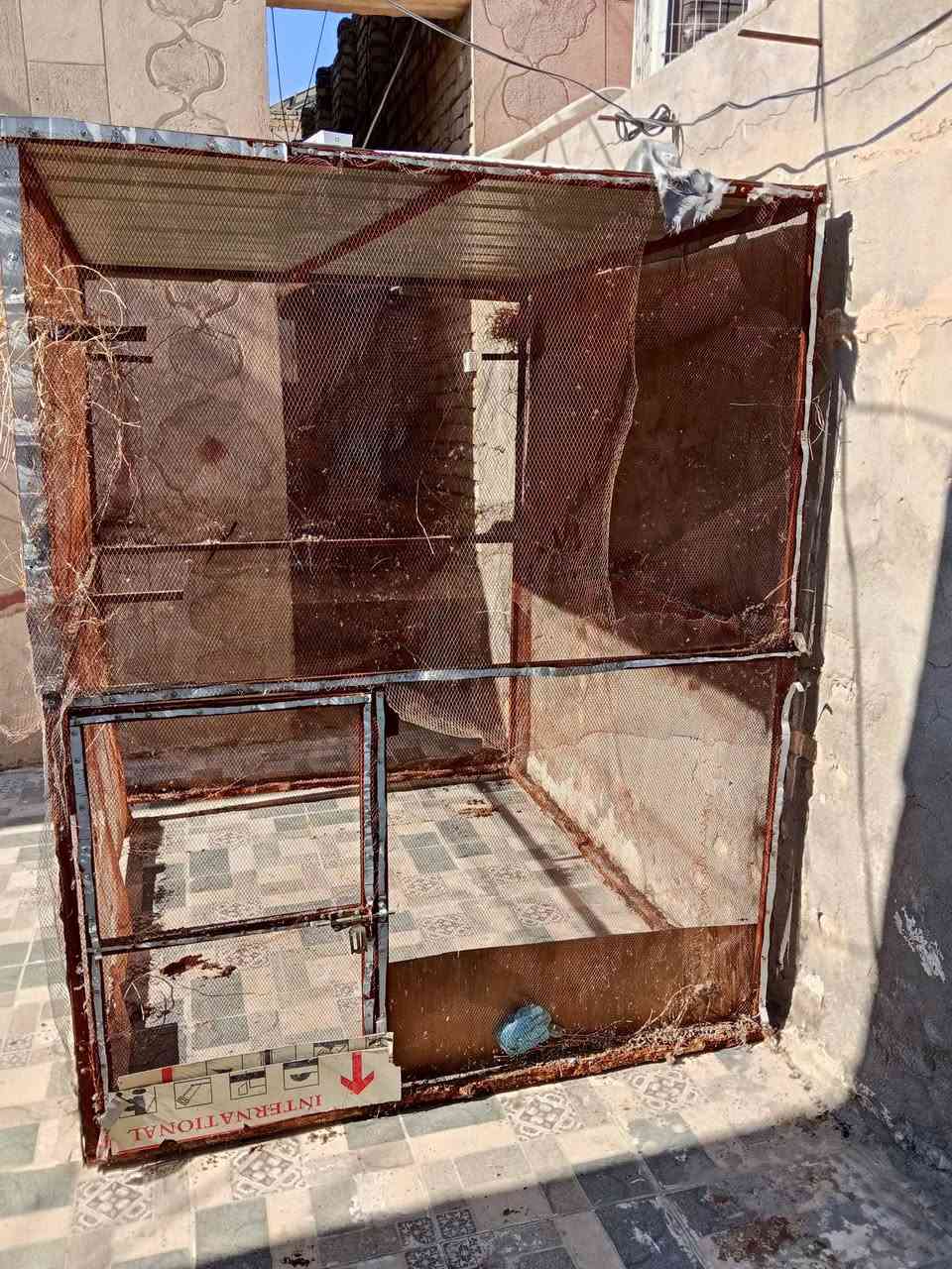 متاح قفص يرهم لانواع طيور شراي يراسلني خاص او يتصل على الرقم *********** مكاني رفاعي
