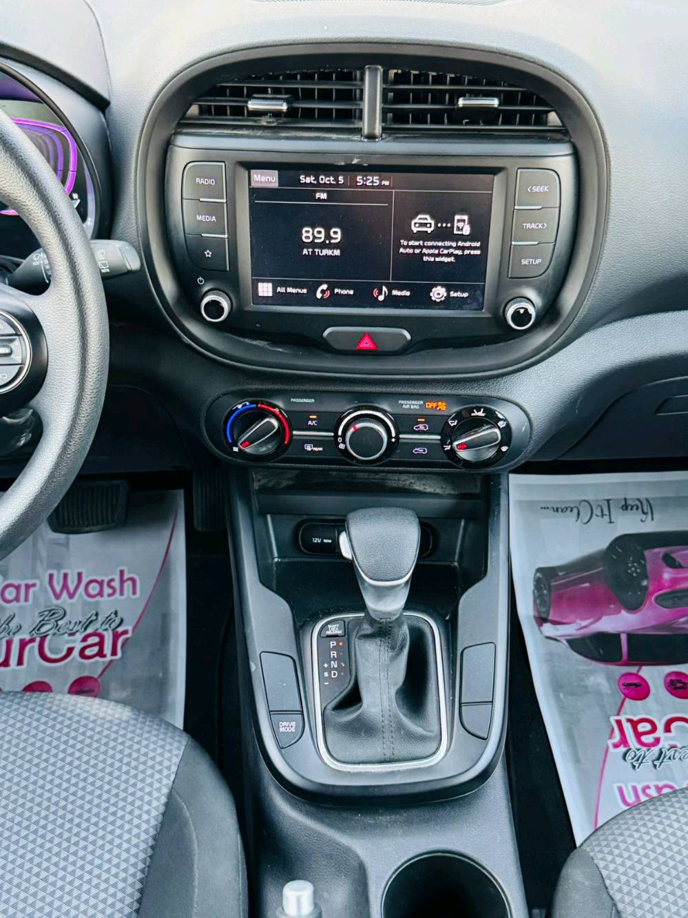 السلام عليكم 

كيا سول 2023 الشكل الجديد 
وارد امريكي صور الحادث مرفقة 
بل منشور حادث السيارة جانبي 
بجم كبس ايرباك دركة ودشبول مكفول 
كير محرك شاصي لغد مكفول 
رقم أربيل الجديد تحويل او وكالة مضمون 

المواصفات: شاشة كبيرة - كامرة دوارة - قيادة الية 
فول تحكم ستيرن - رادار جانبي - تحديد مسار
اطفاء ذاتي عند الازدحام - محرك 2000 دوش 
ماشية 28 الف ميل - ويل كب - مود درايف انواع قيادة
بلوتوث - AUX -ABS - USB 
السيارة جاهزة وكاملة من كل نقص وبالعافية على الياخذه 

المكان بغداد الدولعي 
للتواصل والاستفسار 
***********
***********