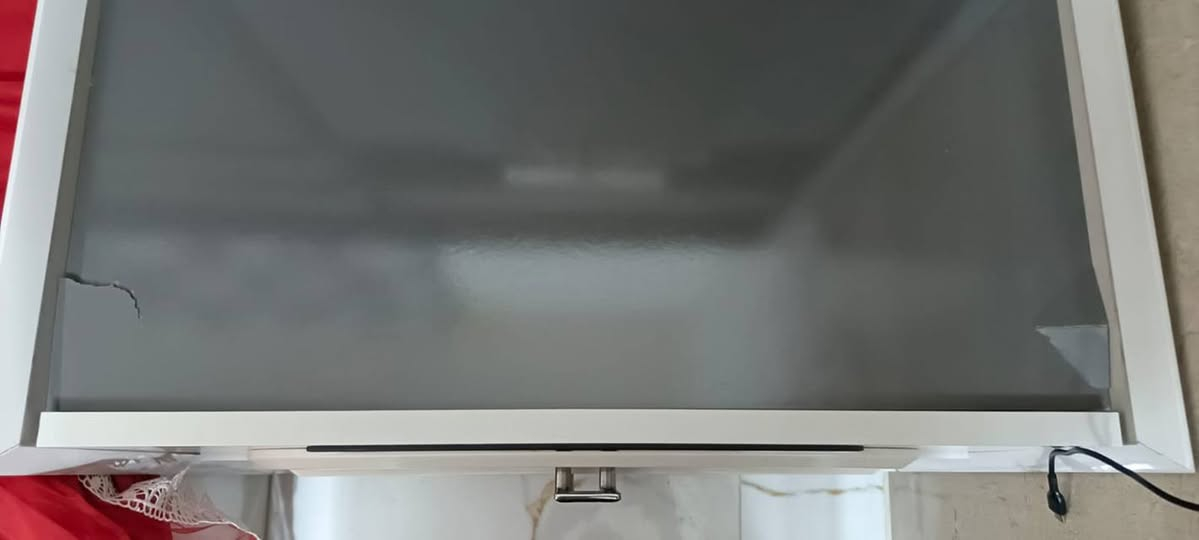 السلام عليكم غرفه تركي خشب ثقيل 9قطع مستعملة اشهر قليله والضرر بس الموجود بالصوره نضافتها مكفوله
للاستفسار ***********
