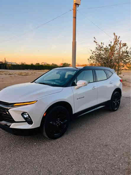 بسم الله الرحمن الرحيم 

2023 Chevrolet Blazer RS Full option 

⚡سعر_28700$ ⚡

سيارة كلين بدون صبوغ

حجم المحرك V6 سلندر (3.6L)
  
عداد المسافة 41000 mile

المواصفات:

بصمة تشغيل
5 كاميرات 360 درجة 
بصمة أبواب
تشغيل عن بعد
صندوق شفط كهربائي  
سقف بانوراما 
كشنات جلد
كشنات تدفئة+ تبريد 
كشنات اهتزاز 
استيرن تدفئة
دشبول ديجيتال
شاحن موبايل Wireless 
رادار امامي (تحديد مسار) 
رادار جانبي (نقاط عمياء)
رادار خلفي (تحذير من الاصطدام) 
شاشة كبيرة لمس
حساسات خلفية+ كاميرا
اندرويد أوتو Android Auto
كار بلي Apple Car Play
مانع انزلاق+ABS
منافذ AUX+USB
توقف ذاتي Auto Stop
مثبت سرعة
تحكمات استيرن 
هاند بريك بصمة
وبقية المواصفات موضحه بالصور
0785 311 4813 WhatsApp 

مكان السيارة اربيل أربيل
