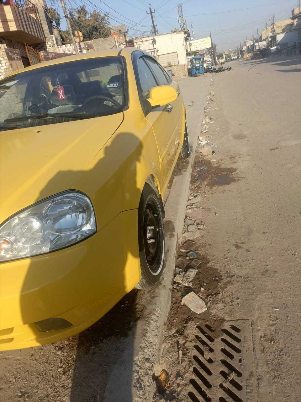 سلام عليكم فورنزه البيع موديل 2008 جاهزه وارد امريكي سياره  السعر 55 وبين مجال عنوان بغداد مدينه *********** مصفره هيه وغرامات جدد تحويل مباشر
