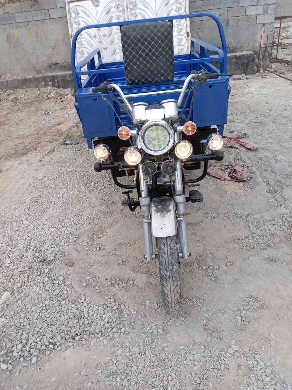 سلام عليكم البيع رقم ابيض وسنويه مدور شرط ركبه وشاصي مكفول من لحيم والخياس شرط الفحص كهربايت كلهه شغاله تايرت جوبلس كلهن ابيع مكفول مكاني بلدوانيه شراي ينتصل على رقم ***********
