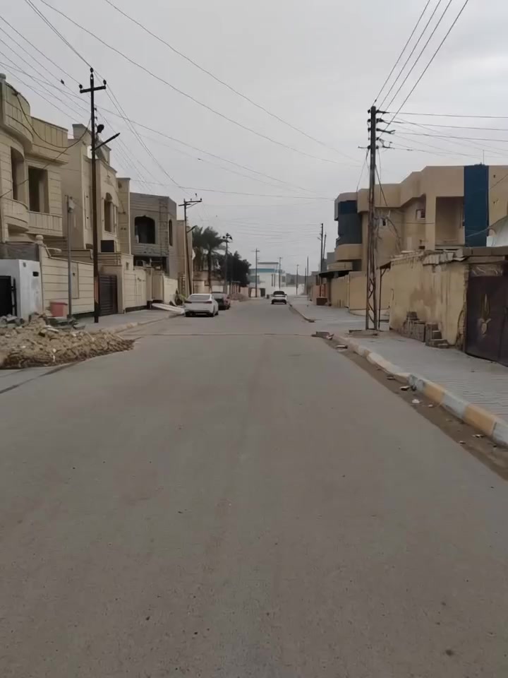 بيت للبيع ٢٠٠ متر 🏡 تكريت حي المعلمين   ✅..
▪️مساحة ٢٠٠متر📈
▪️٤ غرف نوم 
▪️١٥ عرض الشارع 🛣️
▪️واجهة ٧ ونص 
▪️النزال ٢٧
▪️مجاميع صحية
▪️صالة 
▪️مطبخ حار وبارد 
📌تكريت حي المعلمين قرب دائرة الضريبة   
🛑شهر وتستلم الدار كامل
. 
🛑للإستفسار على السعر💵 تواصل خاص او الاتصال 
للإستفسار 
*********** ☎️
*********** ☎️

