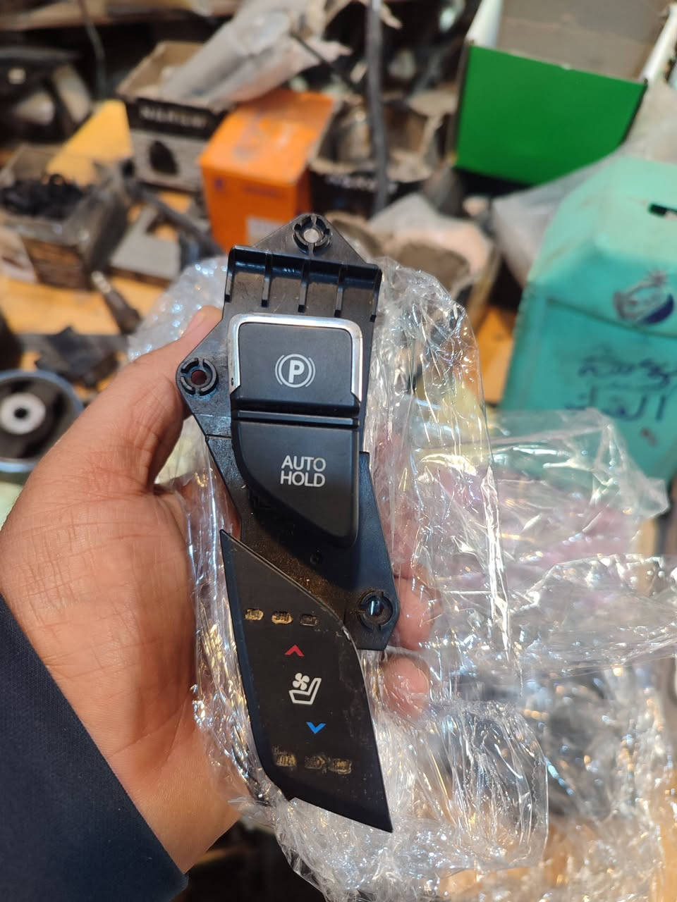 مجمع علي الشمري لتجارة قطع غيار السيارات الكورية 
العنوان ـ سماوة -حي النفط 
طريق المهدي


**إذا كنت صاحب هذا الإعلان وتريد حذفه لأي سبب، رجاءا أرسل رسالة إلى الدعم الفني**