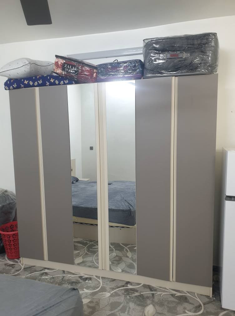 ‎غرفه نوم تركيه مع الدوشك صار لها شهر من اشتريناها نظافه 100% الالوان الحريه الثانيه***********‎ بغداد, العراق
