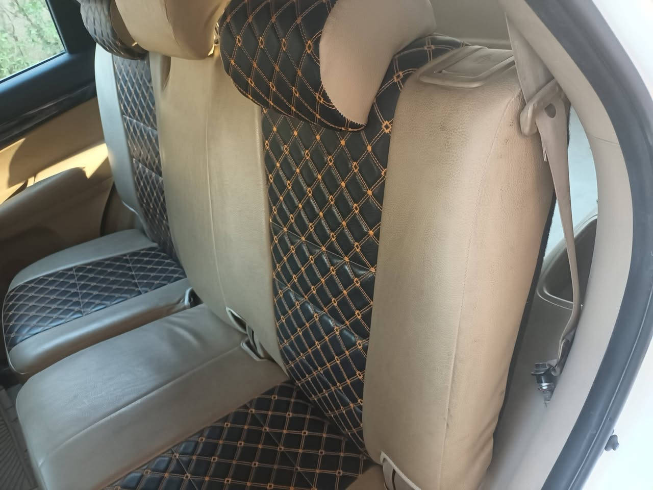 سورنتو2014خليجي
صبغ جاملغ وحافة البنيد
ابيعلك جاملغ وبنيد صبغ يعني قطعتين بدون دواخل‏

السياره ماشيه 88
رقم سياره بغداد 
المواصفات ١_١
بصمه 
بصمه ابواب 
4 سلندر
7 راكب 
بنرامه
3 قطع تبريد 
كشنات كهرباء
مانع نزلاق 
نظام ترحيب 
4 جامة اوتو 
ويل كروم 19
حساسات امامي و خلفي 
اشاير بل مري 
لايت زنون
بيها تعديل جاملغ الجها اليمنه امامي مع تعديل بلجها الجاماغ الخلفيي اليمنه ومكان البنيد قليل معدل بارد ومكحل
مكاني بغداد الكاظميه مسيب
سعرها ١٤٥ وبيها مجال قليل
الاستفسار ***********
