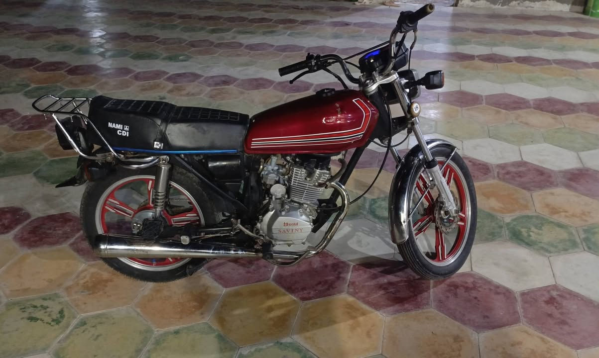 دراجه للبيع سيفان موديل 
21 اوراق اصولي ٥كير سلف 
السعر 550 /
ت ***********
