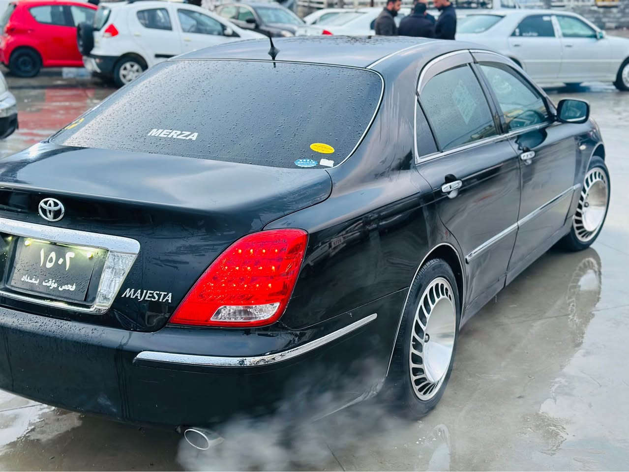 تويوتا ماجيستا مووس مووس
مؤديل ٢٠٠٥   ٣پارچه بؤياخي ئه وروپا
بيلاد(ABS)
بيده عم و ليدراو
گيرو مه كينه و كاره بايي به شه رت
فوول مواسه فات 
جلدو هيته رو سيپه رده وسه لاجه و مه ركه زي
چوار ويلي تازه ي له ژيرايه
سعري كؤتايي ٥٢ گه لايه
ژ.م/***********
ژ.م/*********** السليمانية, العراق
