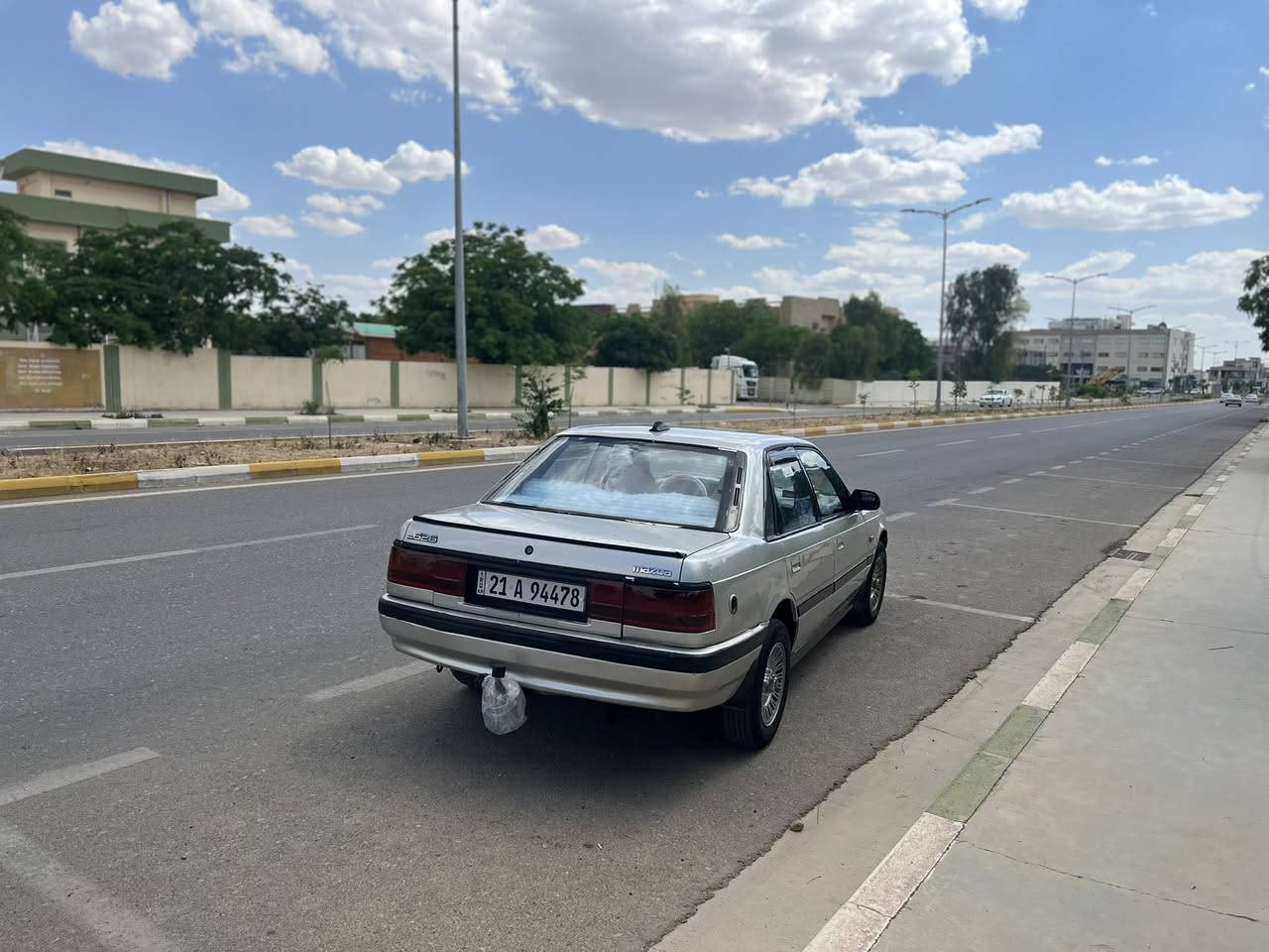 مازدا 1990 فول نضافه 🤩
محرك 12 بخ كلش قوي و اقتصادي 
گير محرك جديد شادلها لا صرف ولا صوت 
تخم تاير جديد شادلها + صدر امامي خلفي جديد 
رقم سليمانيه رقم سنويه هزه كله جديد لحد 2031 بسمي 
ضربه + خياس + كص + تحويل + غرامه = كله بشرط 💯
السياره مال جناي دينار مصرف مابي + لايتات زينون 
گيجات شغال + كهربائيات شغال + تبريد مايشتغل ‼️
العنوان ~ كلار قضاء سليمانيه 📍
السعر ~ 39 ورقه وبيها مجال 💵💸
الهاتف ~ ***********

