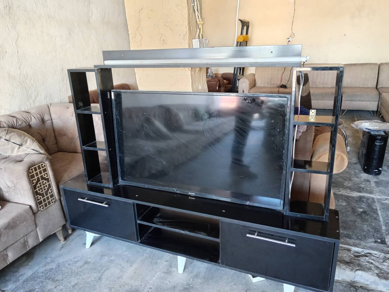 السلام عليكم معرض التساهل لبيع وشراء كافه الاغراض المستخدمه العنوان سبع البور شارع ال4000 مقابيل علوة الذهيباوي للتواصل خاص او واتساب *********** واتس
