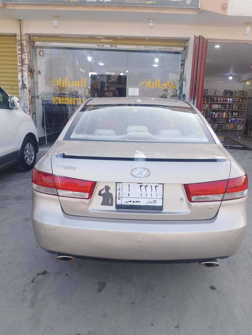 للمراوس فقط
هونداي سوناتا موديل 2008 V6
لون ذهبي فول مواصفات وارد أمريكي بيها صبغ قماره اثر شخوط وبيها ملاحظات بارد گير مكفول  مكينه مبدله حاويه صدر جديد تخم تاير جديد السيارة حلوه وبلاديه رقم انبار شبه مميز للمرواس بألانتر او كورولا او سني الاتصال 
‏‪0785 810 4804‬‏ مكان سياره الانبار الرمادي
