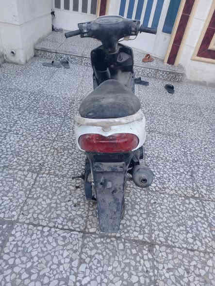 دراجة ماكس طافية متروكة ابيع كوم حديد لاتسائل شبيها حمل وروح
كفرات وتايرات جدد
نقص شوتة

ابيع كوم دحديد
السعر / 175 الف وبيها مجال
المكان / بغداد حي اور ام الكبر والغزلان شارع ضغط شارع مرطبات باندا
رقم هاتف ***********
