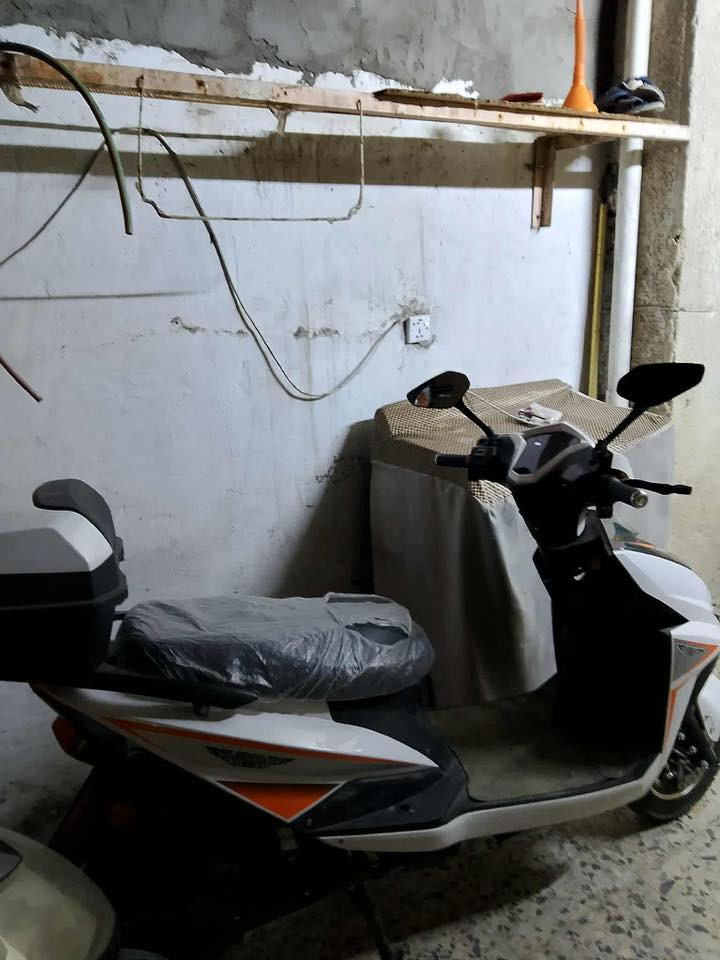 دراجة سكنس شحن جديده بجيس جديد ضمان من كلشي من شركة اخذتها للبيت مابيها إჂ̤ نقص يشهد الله صار ظرف ولازم أبيعها مكاني بغداد الشعب ***********
