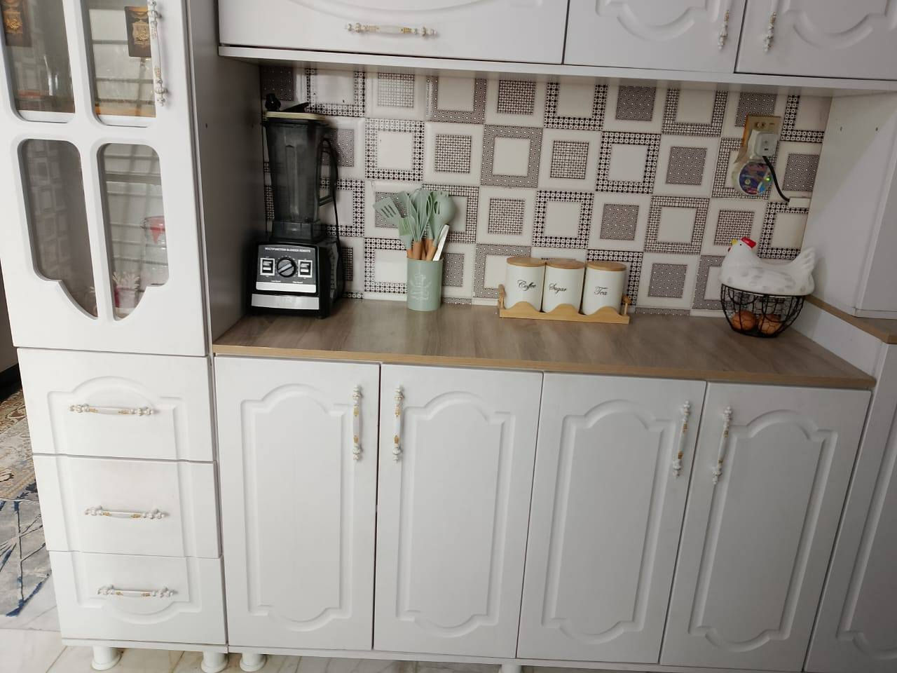 كاونتر خشب HDF نضيف كلش مثل ماواضح يالصوره طول مترين ونص وسنكي متر ونص سعره(600)كنتور خشب عراقي جديد سعره(250)


**إذا كنت صاحب هذا الإعلان وتريد حذفه لأي سبب، رجاءا أرسل رسالة إلى الدعم الفني**