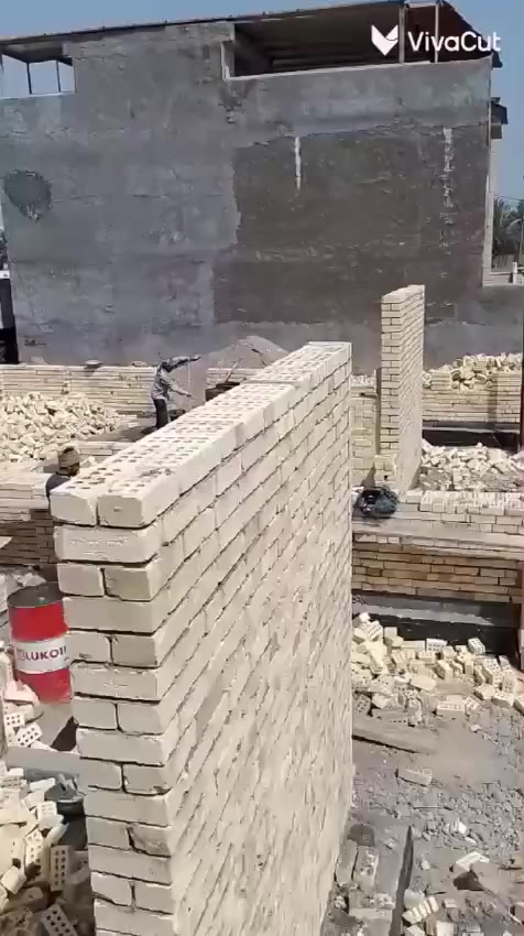 سلام عليكم كادر كامل خلفات بناء استلام مهندس خيط وكبان وشاهول وتنضيف الموقع بعد انتهاء لعمل استفسار اتصل عله رقم أو مراسله عله واتساب ***********
