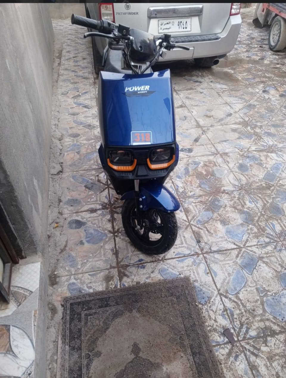 سلام عليكم عدي دراجه شحن جديده كلشي مابيه 6بطاريات مكاني بصره زبير السعر 800 وبيه  ***********
