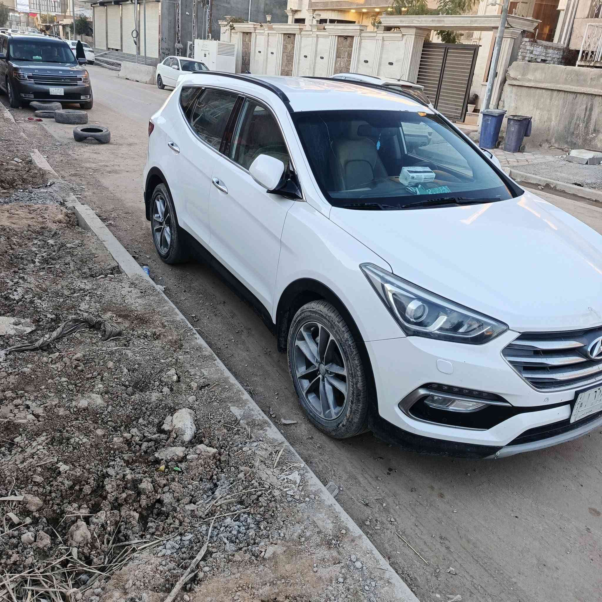 سنتافي موديل 2018  /   6سلندر 3300
فول مواصفات 1/1 بسمي سايد بريك دكمة فول عدا الفتحه
مكفولة كفالة عام  الدعامية الأمامي مبدلة 

باب خلف الصدر بارد أقل الشبر والباقي كفالة عام
سنويا 2029
ماشية 167
زراك لآيت
7راكب 
3قطع تبريد  
مانع انزلاق
كشنات  كهرباء 
كامرة خلفية
تخم تاير جديد 
حساسات خلفية أمامية
شفتات استيرن
نظام ترحيب
كشنات جلد
مري شفط جنطه كهربائي
 فور ويل 19
بردات خلفية
رقم بابل 
السعر 190$قفل 
مكاني بابل مركز
للاستفسار الاتصال ***********
