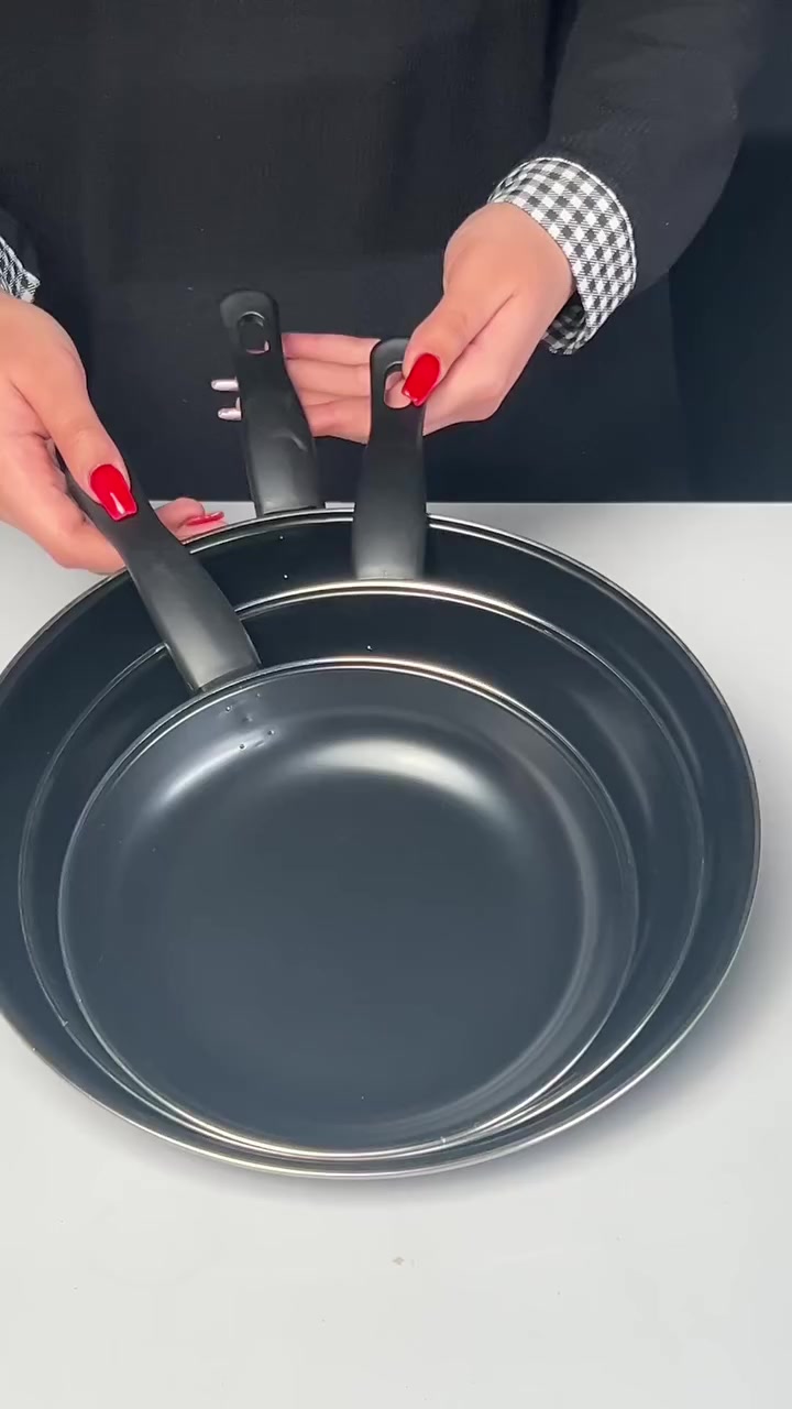 🍳✨ طبخ أسهل ولمسة ذهبية بمطبخك!

طقم مقالي كولدن فيش – 3 قطع بطلاء غير لاصق لطبخ مريح وتنظيف سريع 💦
هيكل سميك وتوزيع حراري متوازن 🔥
حواف ستانلس ستيل لصلابة أكثر 💪
3 قياسات تناسب كل وجباتك 👌

اختيار عملي لكل يوم!

 #السعر_بأول_تعليق


**إذا كنت صاحب هذا الإعلان وتريد حذفه لأي سبب، رجاءا أرسل رسالة إلى الدعم الفني**