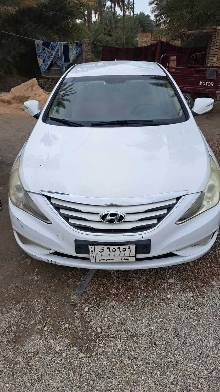 السلام عليكم 
سوناتا خليجي موديل 2014
قطعتين صبغ وبيها بارد 
مكان ديوانيه قضاء الشاميه 
السعر(120)
 للستفسار ***********
