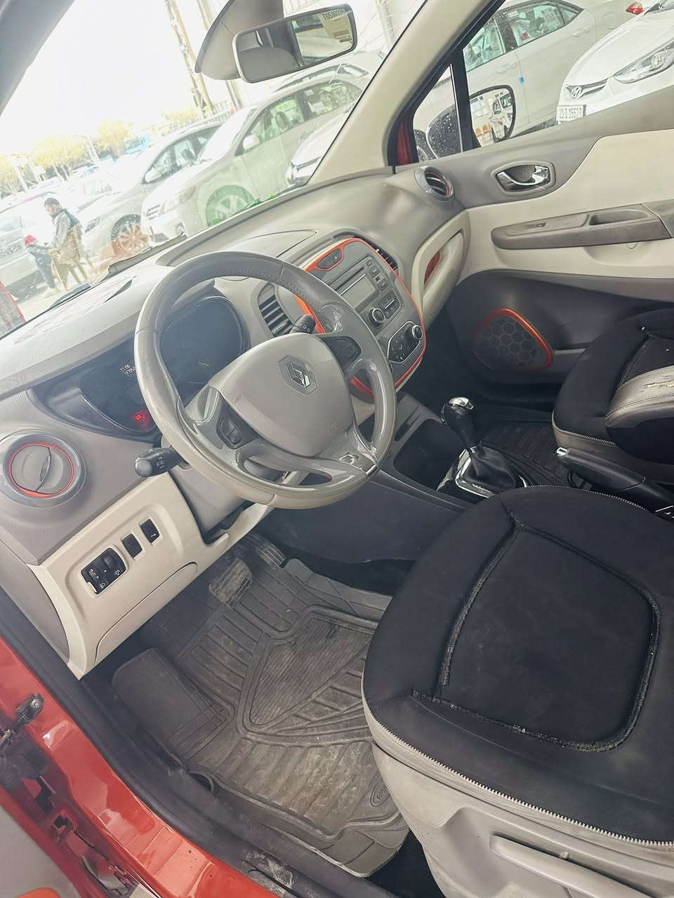 رينو موديل 2016 مواصفات گير اوتوماتيك بصمة تحكم حساس ٥ ويل كروم سقف بيلاد اسود سيارة بيها بس بونيت صبغ بدون معجون بدون دواخل سعرها ٨٢ بي مجال بسيط
اسيا   :    ***********
كورك : ***********
