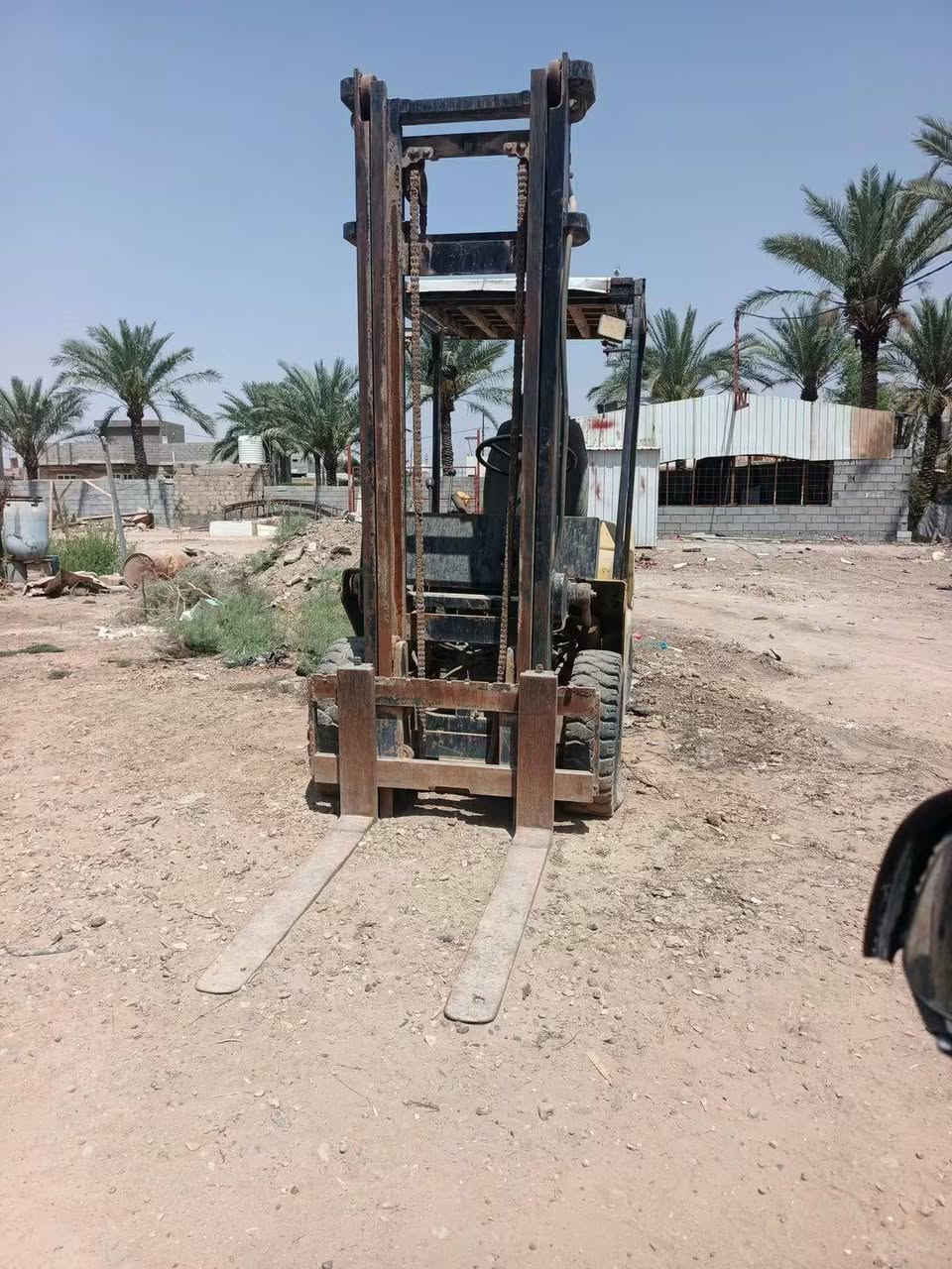 رافعه طنين ونص محرك 4بستم  ابيعك كوم حديد الانبار حصيبه الشرقية***********

