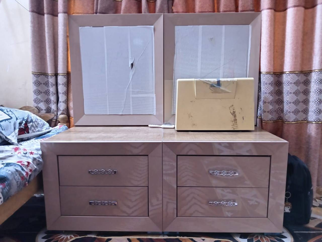 غرفه للبيع نظيفه جدا اني مكلف بل نشر الاتصال بل رقم ***********
