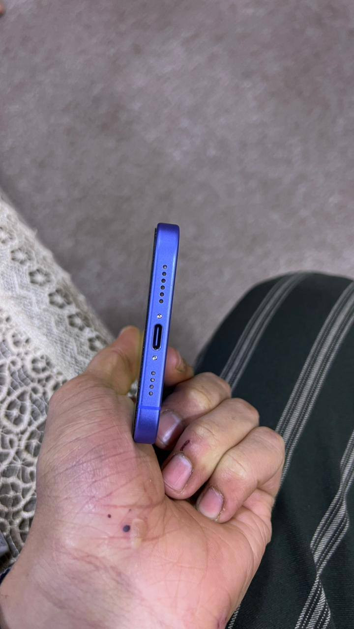 ايفون 16بلاص ذاكره 128السعر 950بيع مستعجل مكاني المعقل ***********
