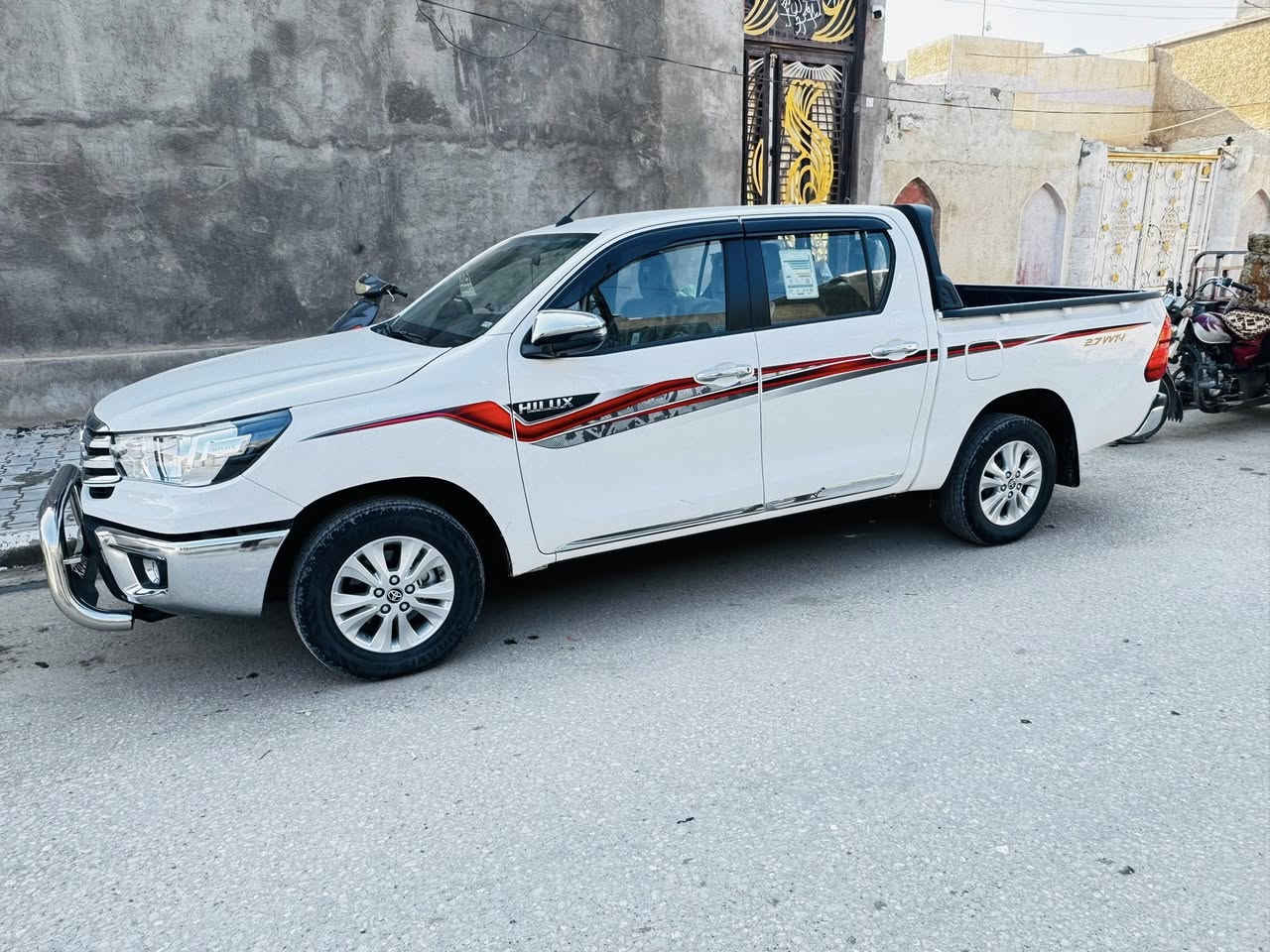 السلام عليكم 
بيكم 2025 ساز  ماشيه 25 وقابل للزياده مكفوله كفاله عامه  رقم مثنى باسمي مداور ثاني يوم سياره جديده جديده بمعنى الكلمه رايدها 310 وبيها مجال قليل جدا حك جيه تفاصيل اكثر اتصل على رقم ***********غير متواجد على فيس
