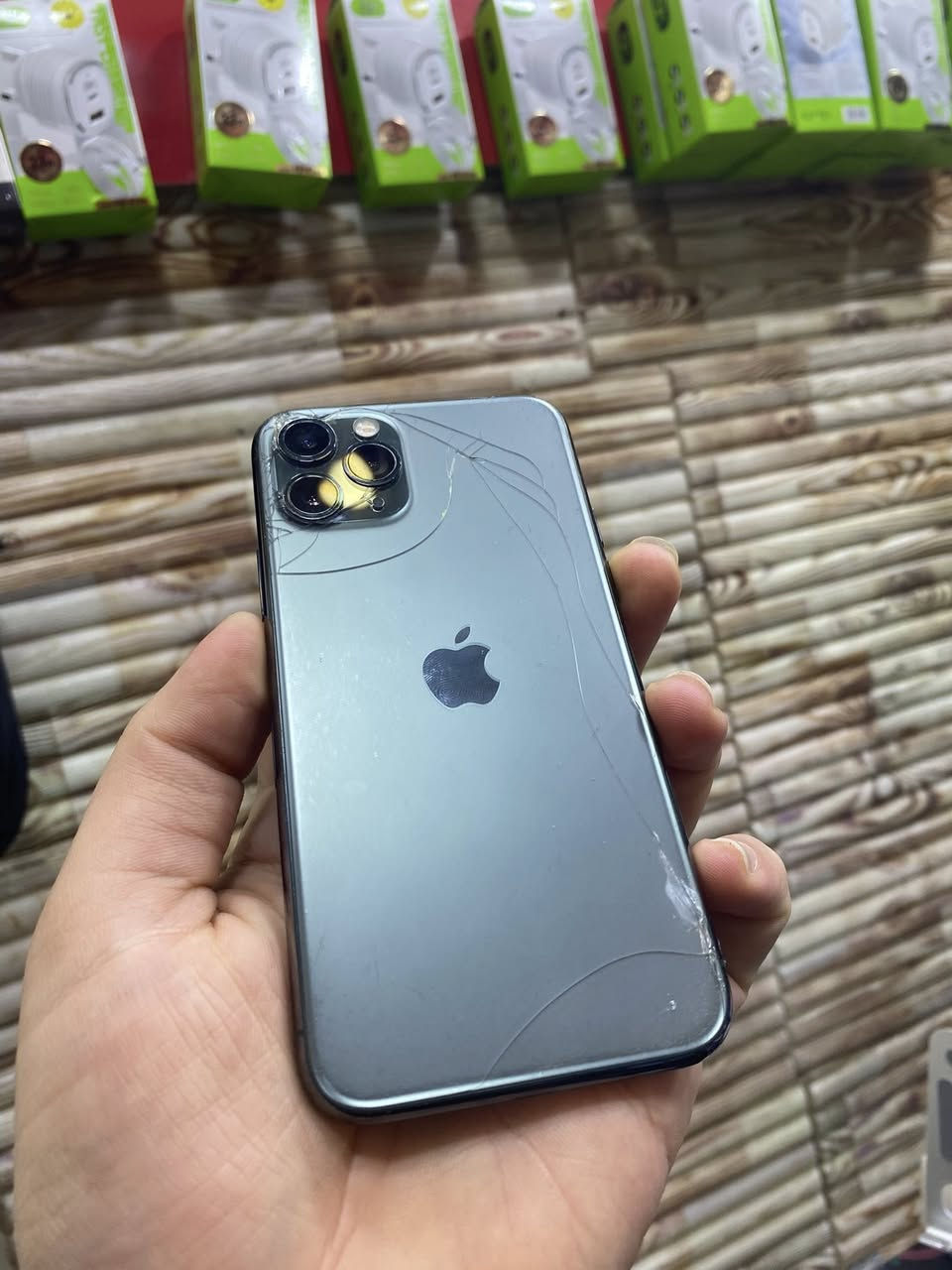 ب 185 الف فقطططط.. 

ايفون 11 برو 
ذاكرة 64 
دبل شريحة
نظافته كلش حلوة
كامراته كلش حلوة😂💔
بطارية 71 

 الظهر مفطر فقط

الجهاز بلادي وتر

رمادي شارع الأطباء فرع الشعبية مجاور دكتور حاتم الهيتي 

مصطفى الراوي // ***********
