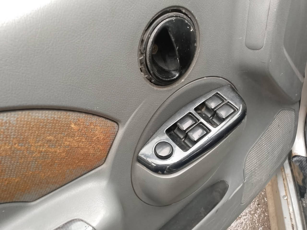 افيو 2005 مصبوغ احزان جماليه رقم دهوك هزه وسنويه ورقم كله جديد ثانويه 31 سياره فول اوت اوتوماتيك السياره جام كهرب شاشه كاميرا سياره جير ومحرك شرط تبريد شرط سياره جاهزه من كل شيء السعر 50 وبيها مجال اتصل 60 130 170 7 7 0
