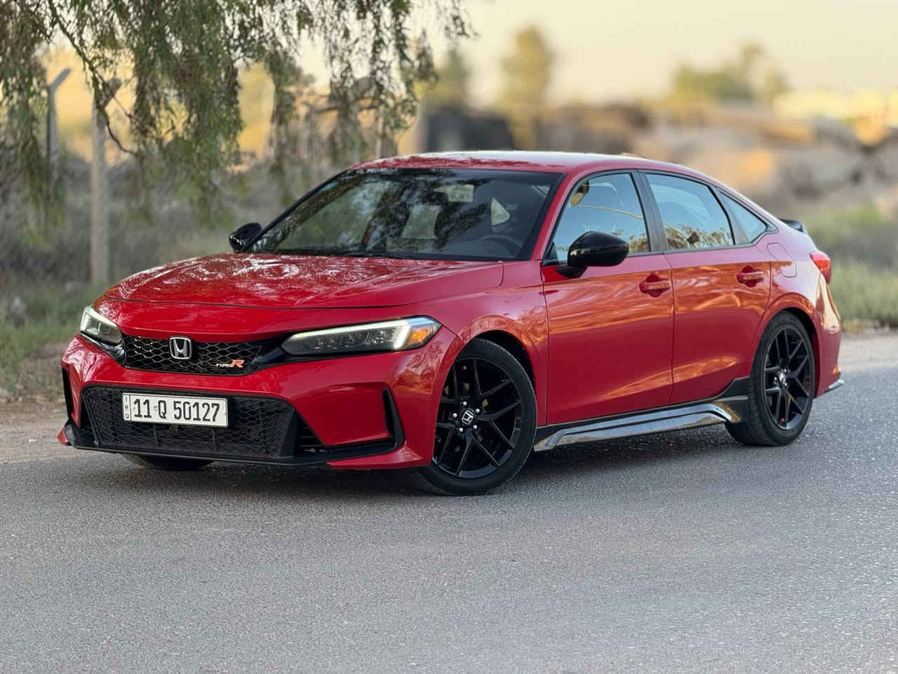 لسلام عليكم هوندا للبيع
هوندا سيفك موديل 2023
فئه سبورت 
فول مواصفات 
بصمه تشغيل وابواب 
ثلاث وضعيات قياده 
اوتو ستوب 
اوتو هولد
رادار / توقف ذكي 
داخل مخمل وجلد 
تشغيل عن بعد 
وبعد بيها مواصفات 
سياره بلاد شركة كهربائيات وبجم ما ملعوب بيها ابد 
حادثها بالتاير جهه السايق 
مبدل بنيد بلادي والاصلي موجود 
ومصلح الجاملغ جهه السايق 
محدثها تايب R بالكامل خارجي 
فديو للحادث موجود بالمنشور. 
ماشيه 76 الف كيلو 
للاستفسار 
***********
