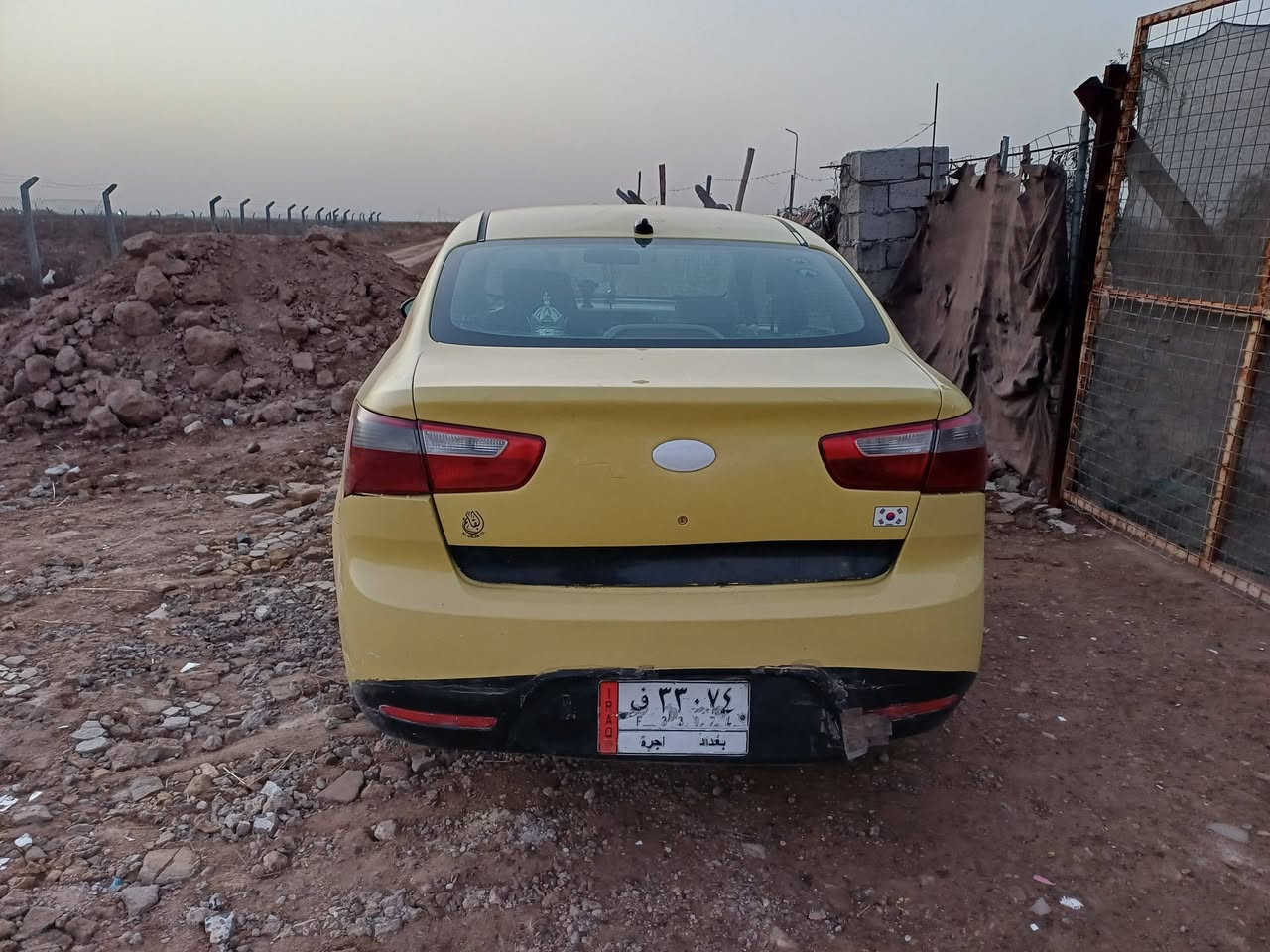 كيا ريو موديل 2014
وارد امريكي ضربته جاملغ الخلفي
السعر 78 وبيه مجال مكاني حي اور
***********
